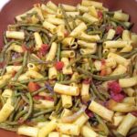 Rigatoni with Green Beans and Onions