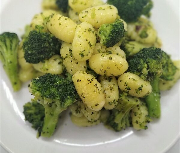gnocchi and broccoli