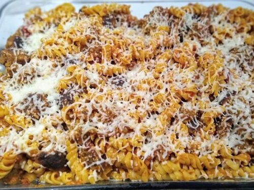 Baked Rotini And Ground Beef: An Easy Comfort Recipe