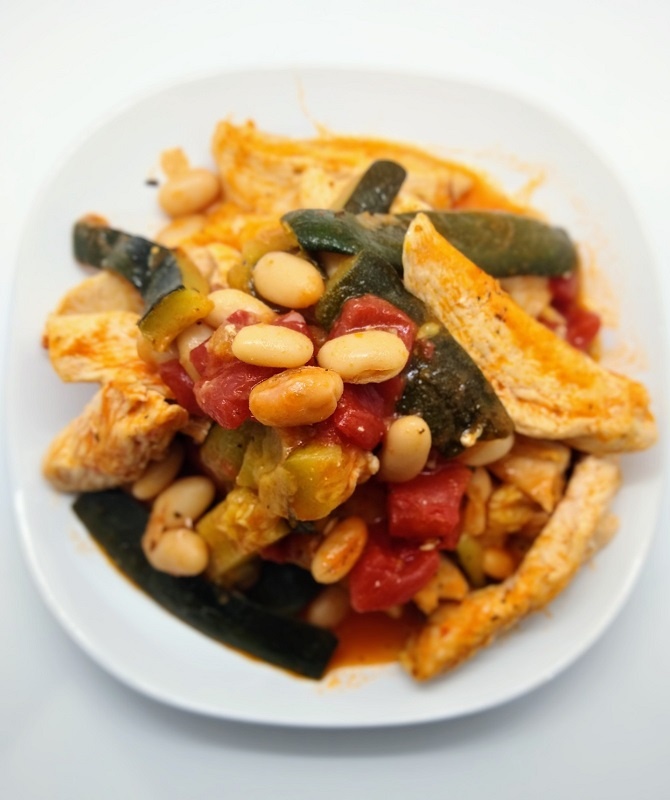 chicken with zucchini and beans