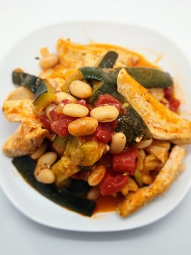 cropped-Chicken-Zucchini-Beans_small_plate1.jpg