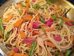 Pasta-with-Green-Beans-and-Carrots_small_addPastaandCook