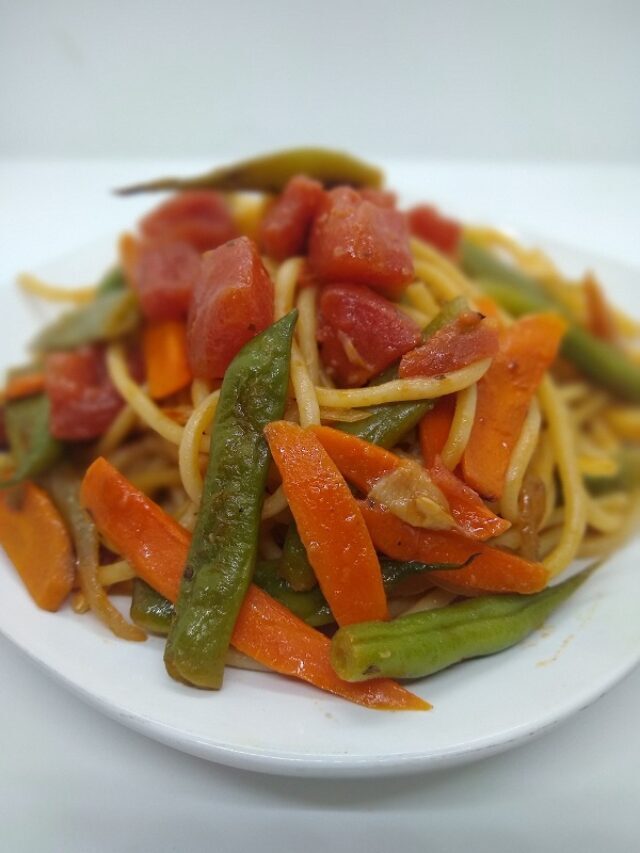 Pasta with Carrots and Green Beans