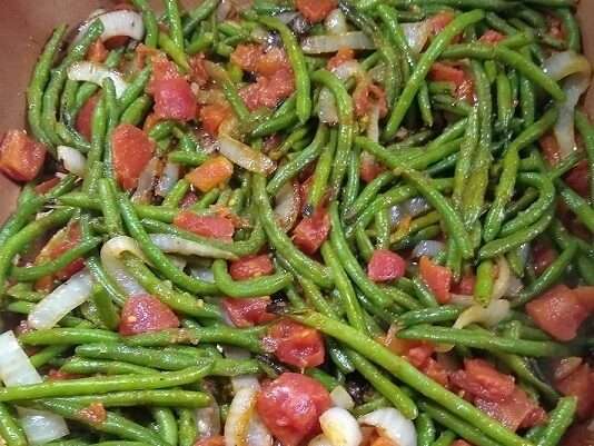 Green-Beans-and-Diced-Tomatoes