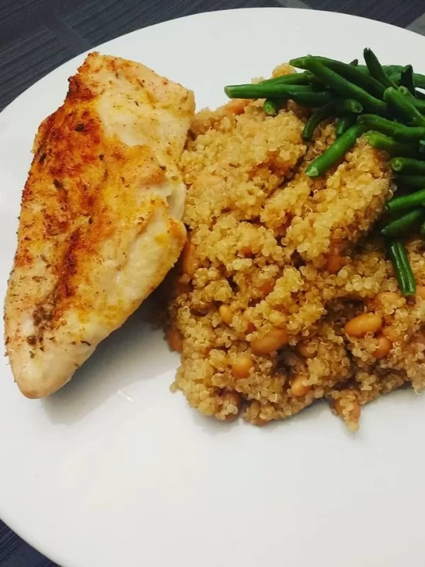 Baked Chicken and Quinoa For An Easy Dinner Idea