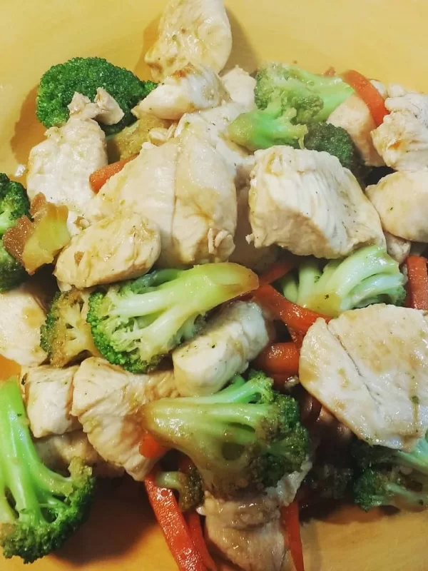 Chicken and Broccoli Stir Fry: Feature Image