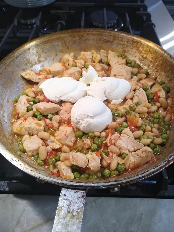 Chicken with Cannellini Beans and Peas: Add Ricotta Cheese
