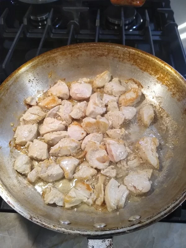 Chicken with Cannellini Beans and Peas: Sauté Chicken
