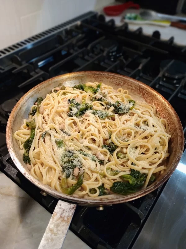 Pasta with Escarole and Beans_small_addCheese