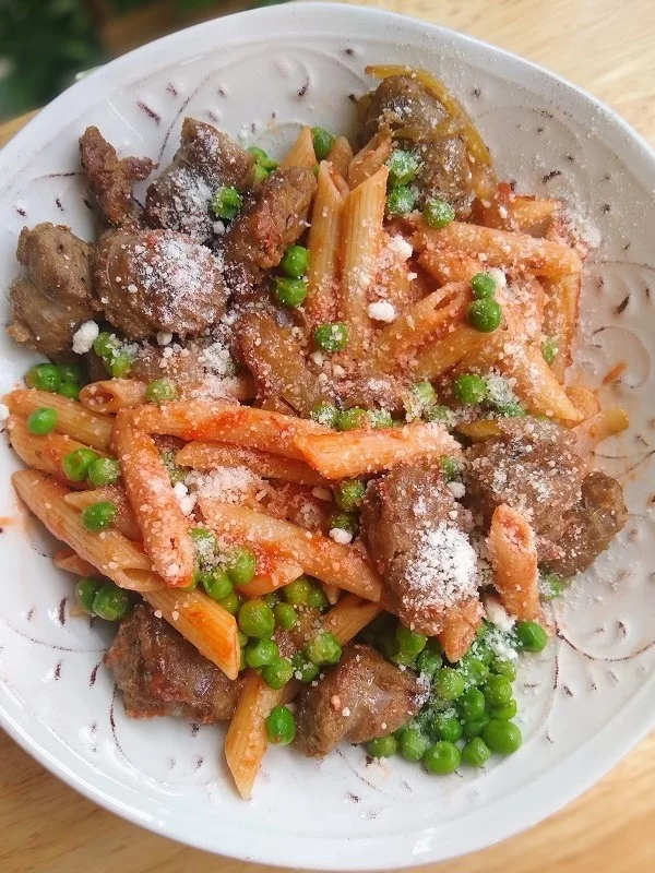 Pasta with Sausage and Peas Feature