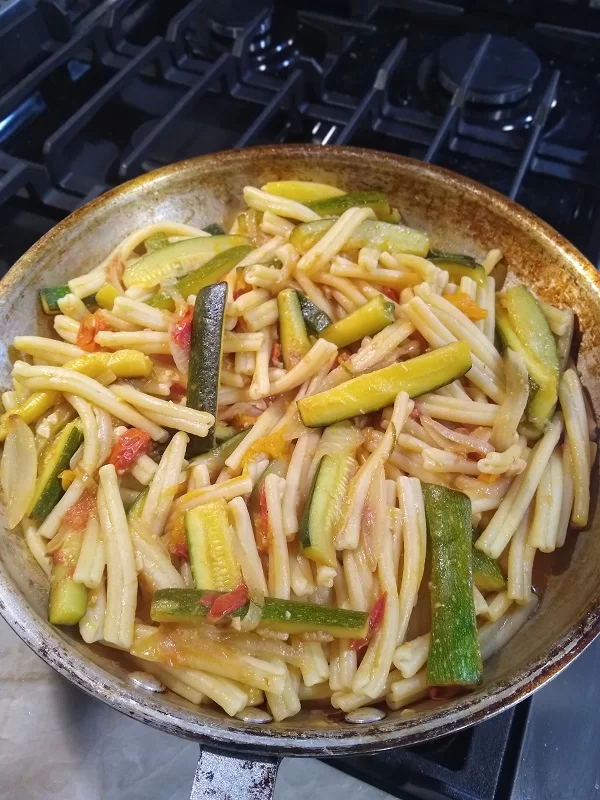 Pasta with Zucchini and Tomatoes: Finished Dish