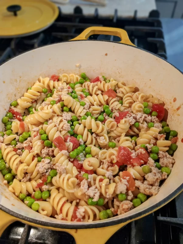 Rotini Pasta and Chicken with Peas Finished