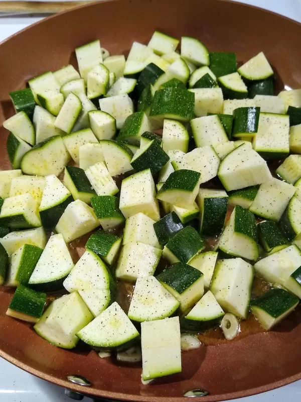 Sauteed Zucchini and Garlic Vegetables