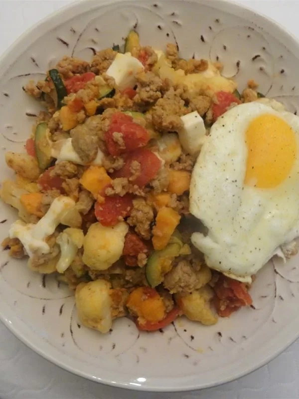 Ground Beef & Bacon Skillet Hash with Zucchini, Tomatoes & Cheddar