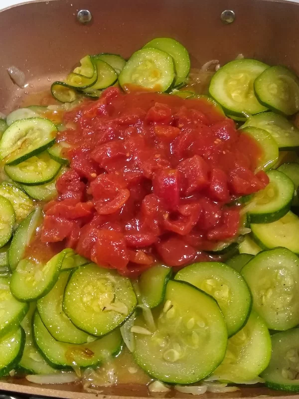 Zucchini with Tomatoes: Add Tomatoes