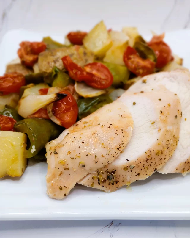 baked chicken and peppers with potatoes simple